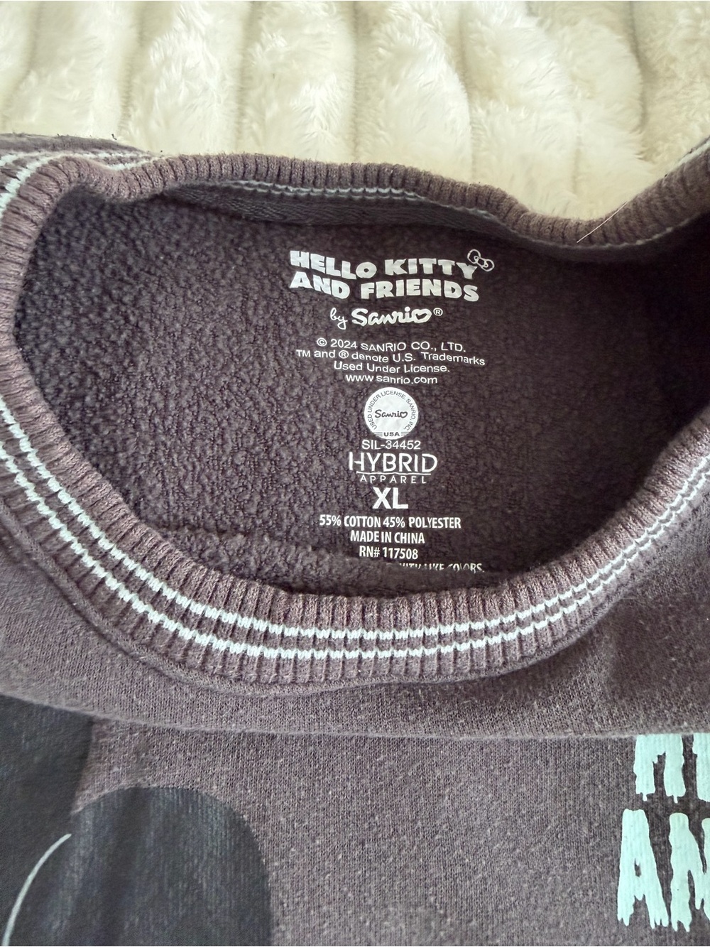 Hello Kitty Sweatshirt - Picture 4 of 4